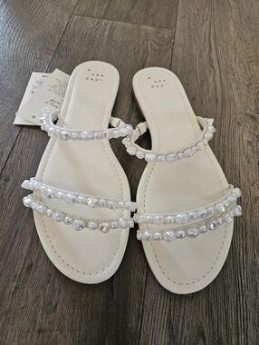 NWT A New Day White Pearl-Trim Slide Sandals - Size 8